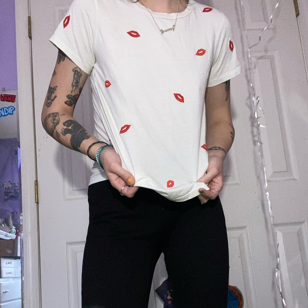 Kate spade lip shirt